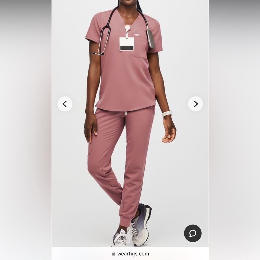Figs medium top and medium tall jogger bottoms - mauve